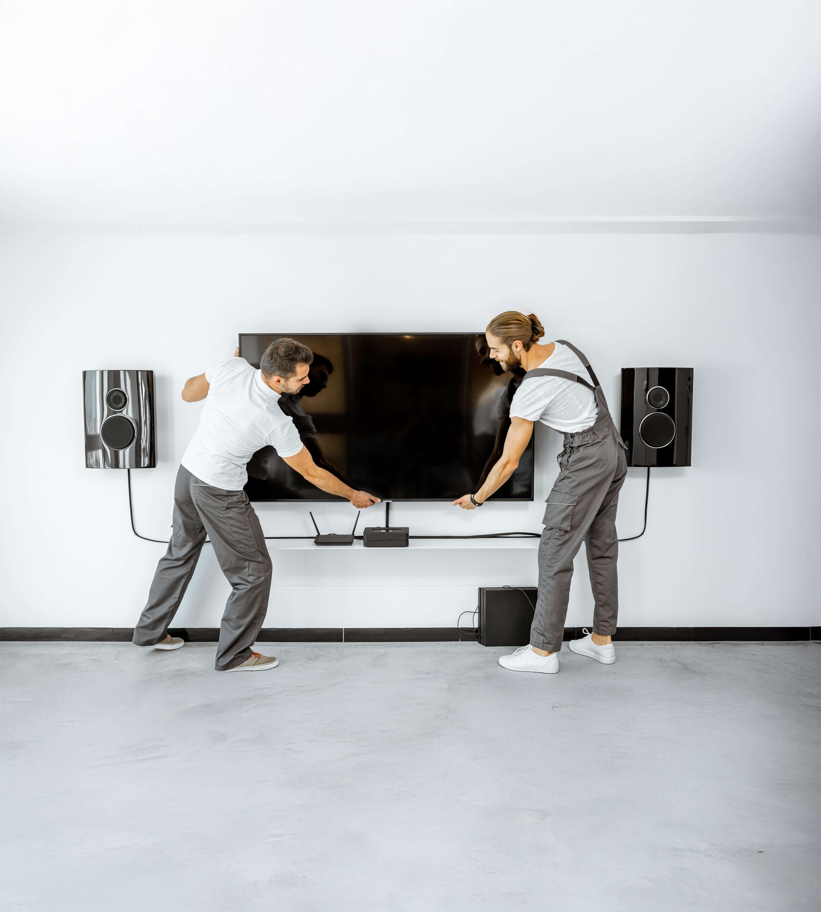 TV mounting installation